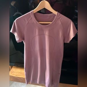 Lululemon swiftly tech short sleeve